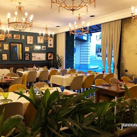 Diamond Hotel Erivan Exterior foto