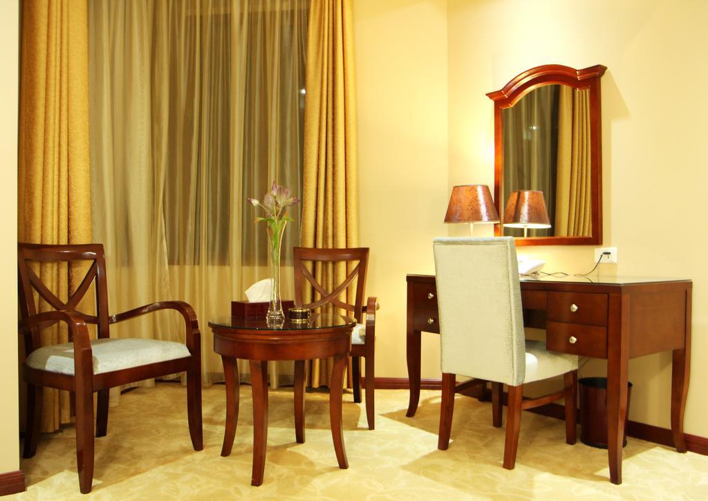 Diamond Hotel Erivan Exterior foto