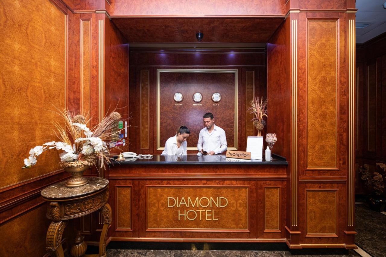 Diamond Hotel Erivan Exterior foto