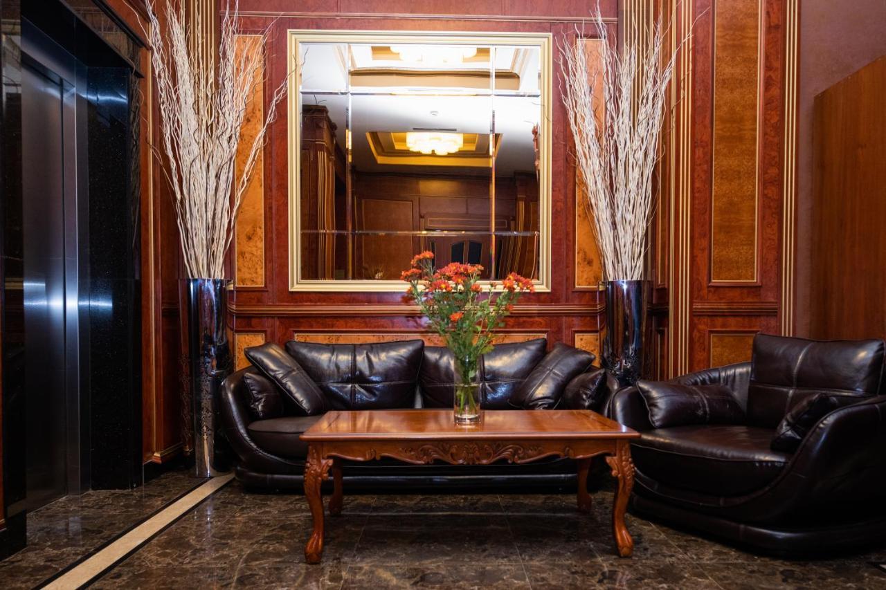 Diamond Hotel Erivan Exterior foto