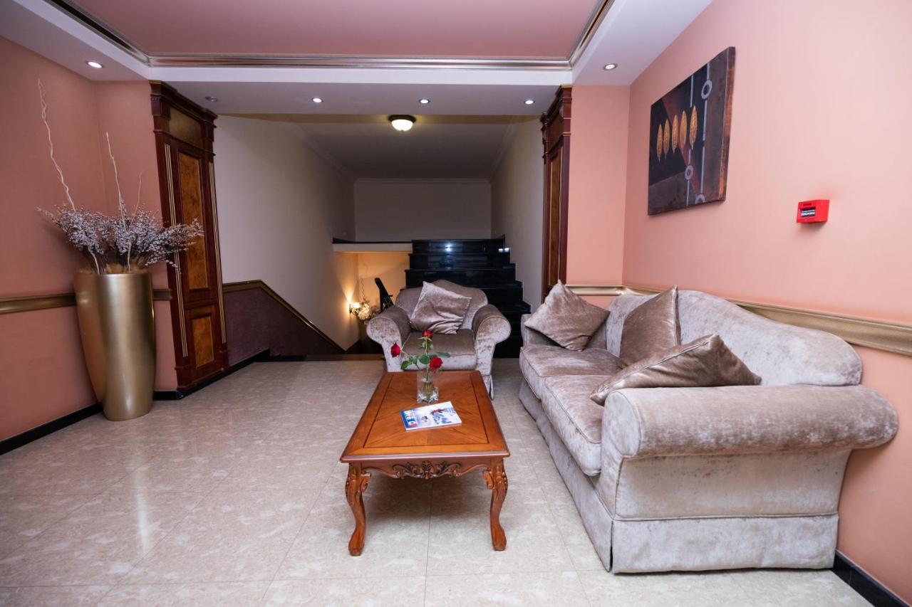 Diamond Hotel Erivan Exterior foto