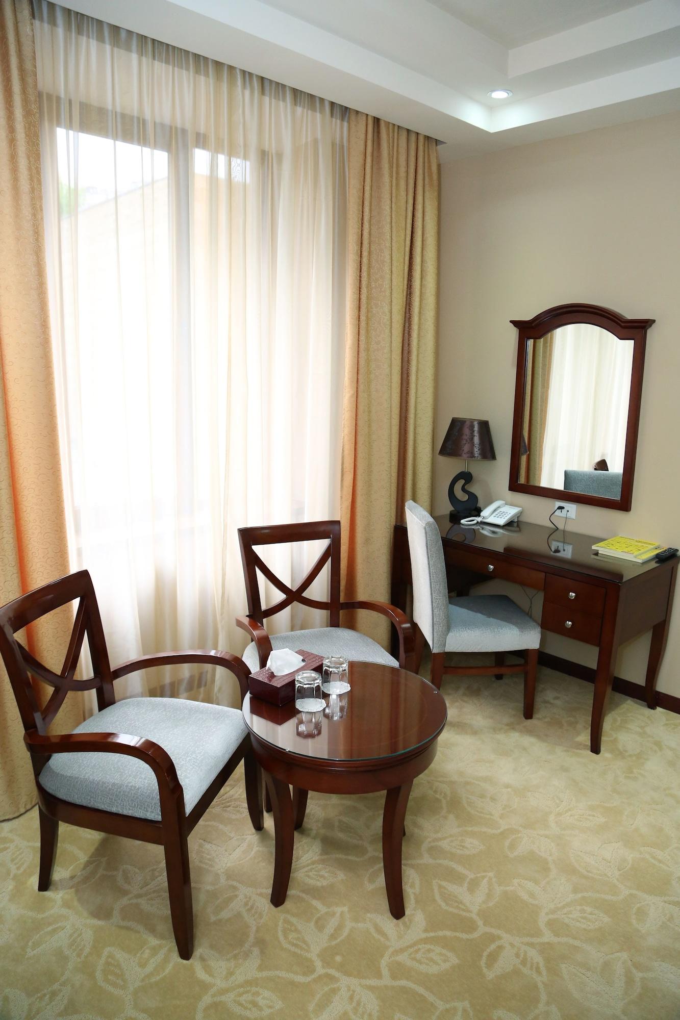 Diamond Hotel Erivan Exterior foto