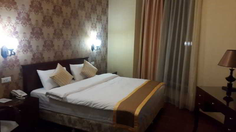 Diamond Hotel Erivan Exterior foto