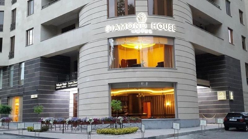 Diamond Hotel Erivan Exterior foto